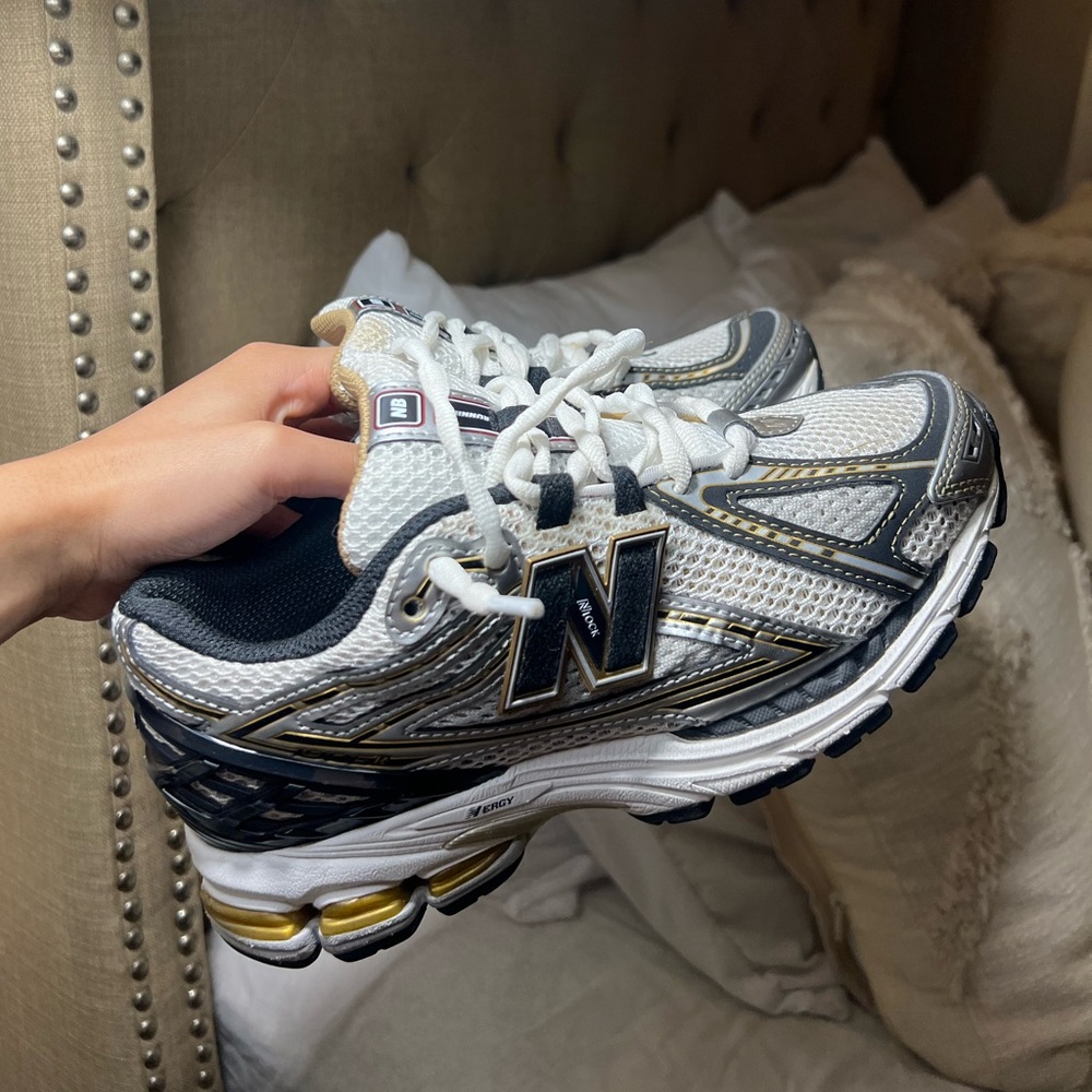 New Balance 1906R
